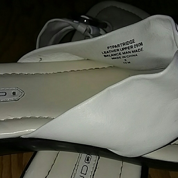 BANDOLINO PARTRIDGE LEATHER SANDAL*WHITE*SIZE 10M* - Picture 7 of 8